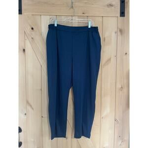 LulaRoe | Navy Blue Work Leisure Pull-On Cropped Pants | Size XL (16-18)